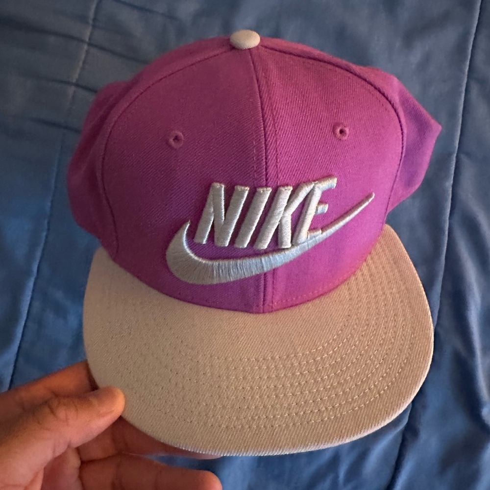 Nike Kids Cap in Purple and Gray